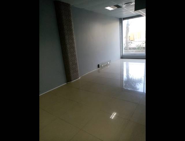 113M² OFFICE FOR SALE IN POINT WATERFRONT